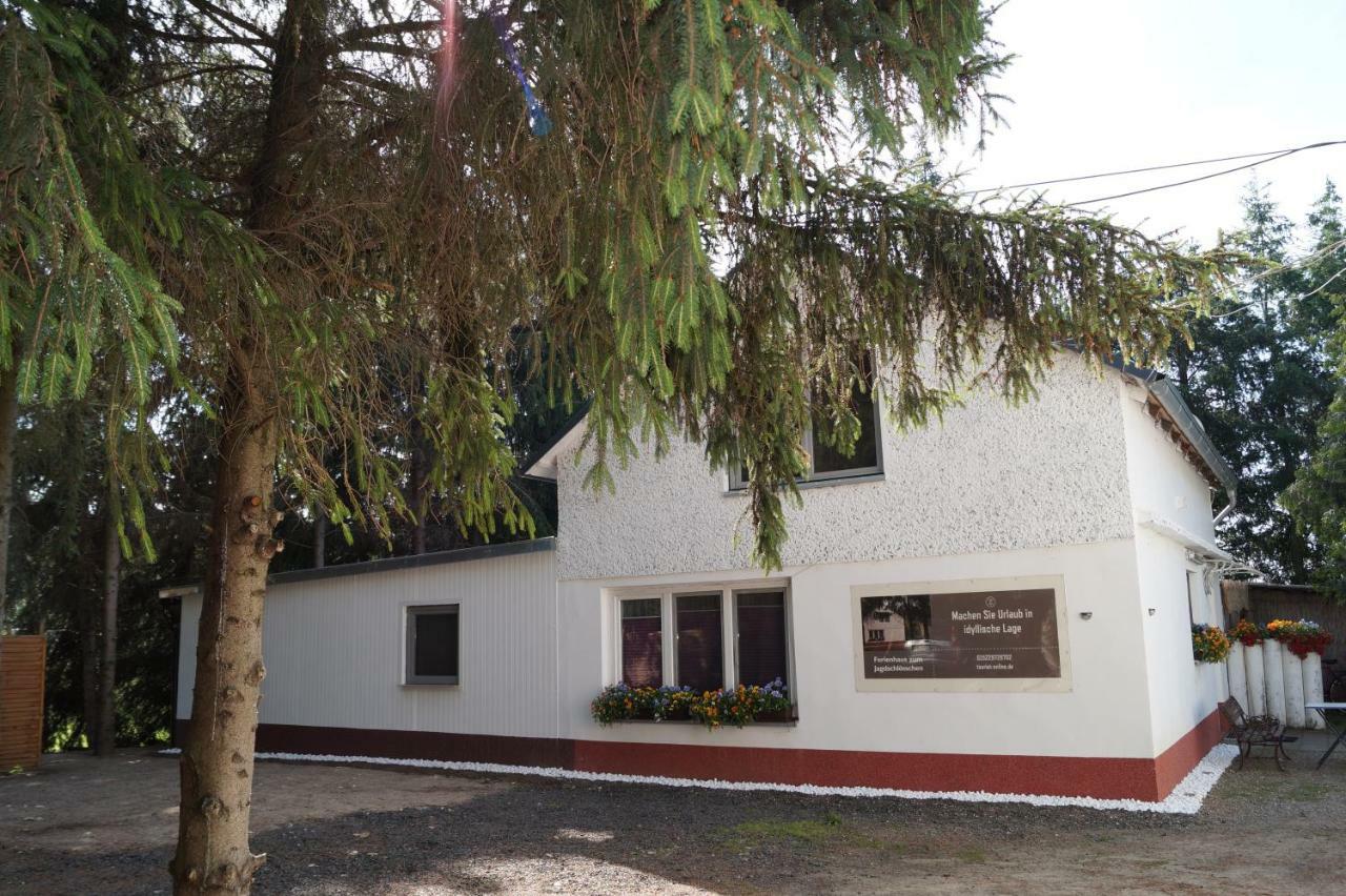 Ferienhaus Zum Jagdschlosschen Letschin Extérieur photo